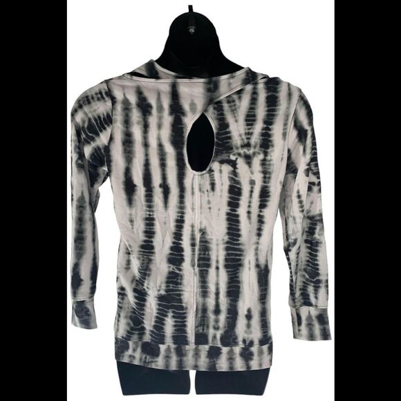 Fit 4 All by Carrie Wightman Key Hole Aztec Tie Dye Top Carbon - Regular - Picture 2 of 2